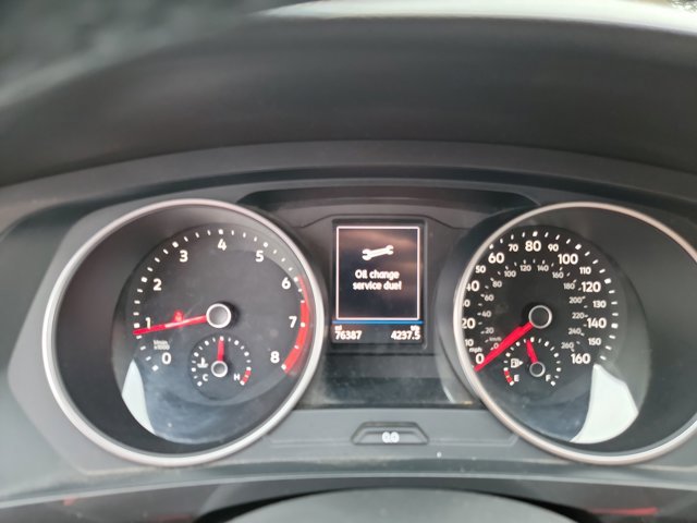 Used 2020 Volkswagen Tiguan SE image 17