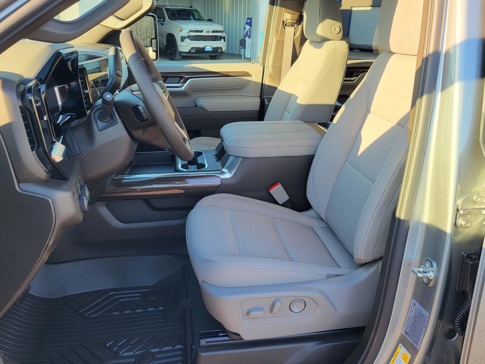 New 2026 Chevrolet Silverado 3500 LT w/ Convenience Package image 14