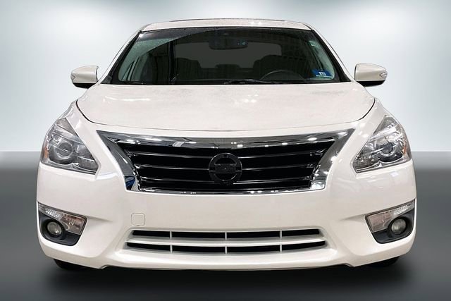 Used 2013 Nissan Altima 2.5 SV w/ 2.5SV Convenience Pkg FWD image 2