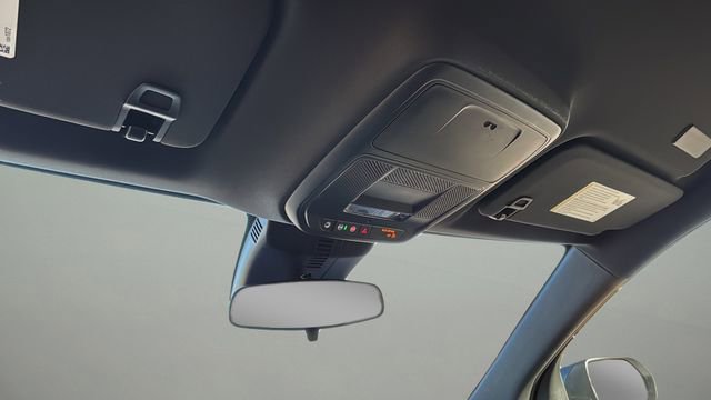 Certified 2025 Chevrolet Traverse LT image 27