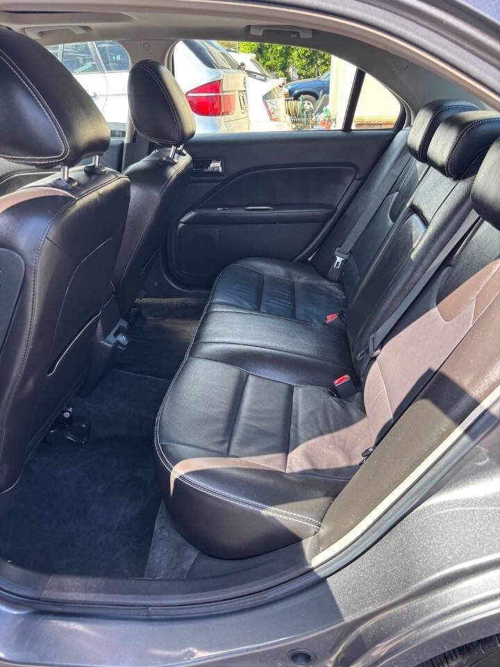 Used 2010 Ford Fusion Hybrid FWD image 12