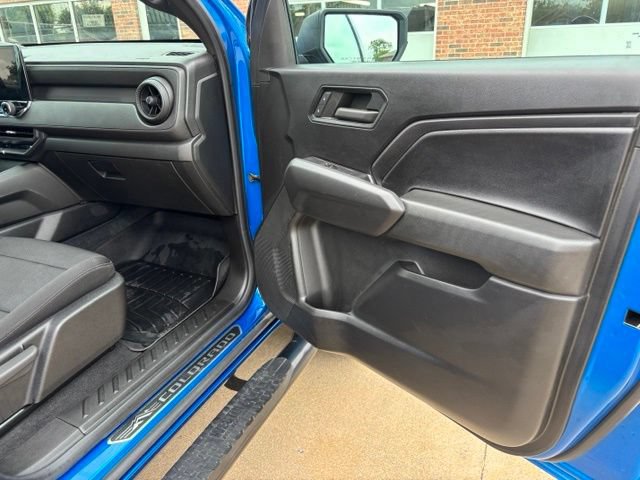 Used 2023 Chevrolet Colorado Trail Boss w/ LPO, Dark Essentials Package AWD/4WD image 22