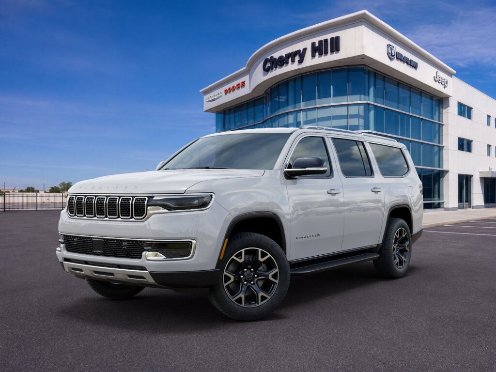 New 2025 Jeep Wagoneer L Series III AWD/4WD image 1