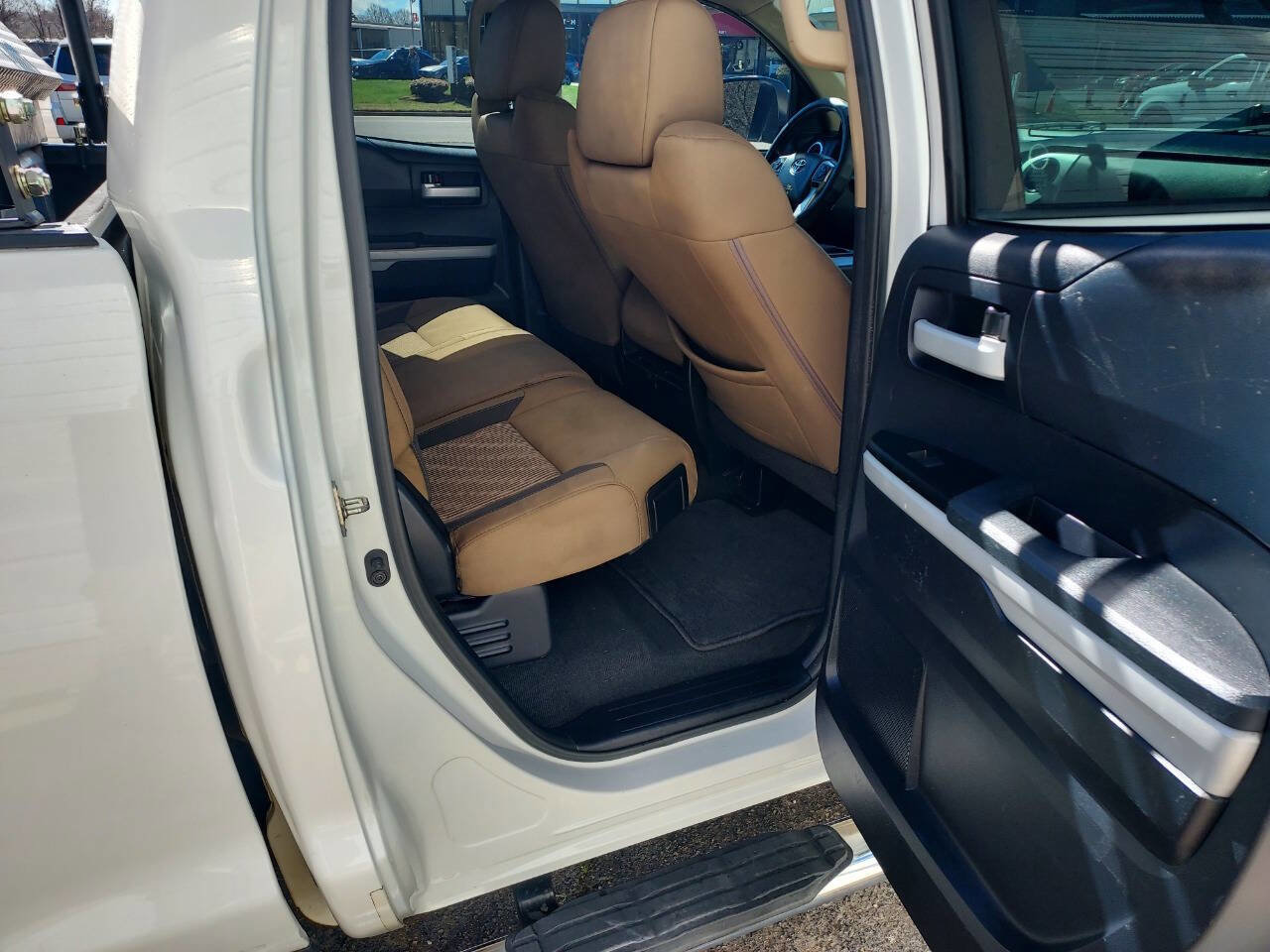 Used 2014 Toyota Tundra SR5 image 13