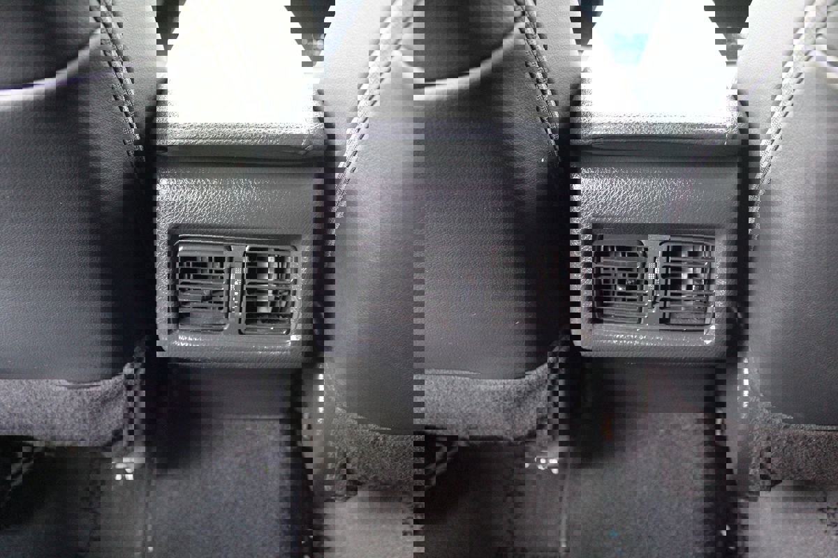 Used 2021 Toyota Camry XLE image 24