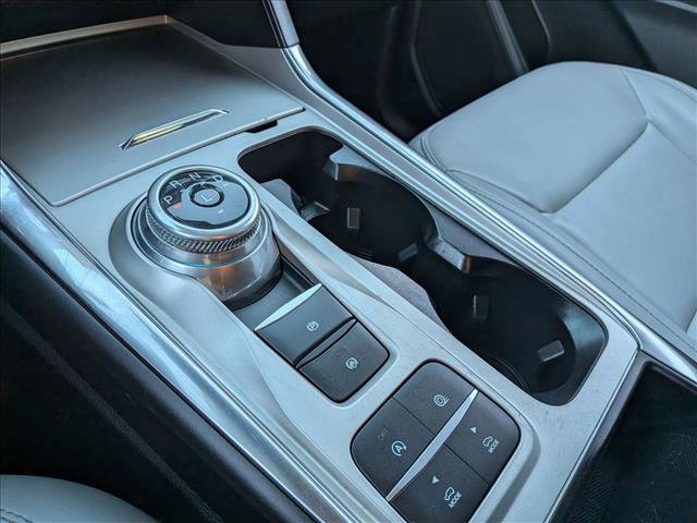 Used 2021 Ford Explorer XLT w/ Equipment Group 202A image 11