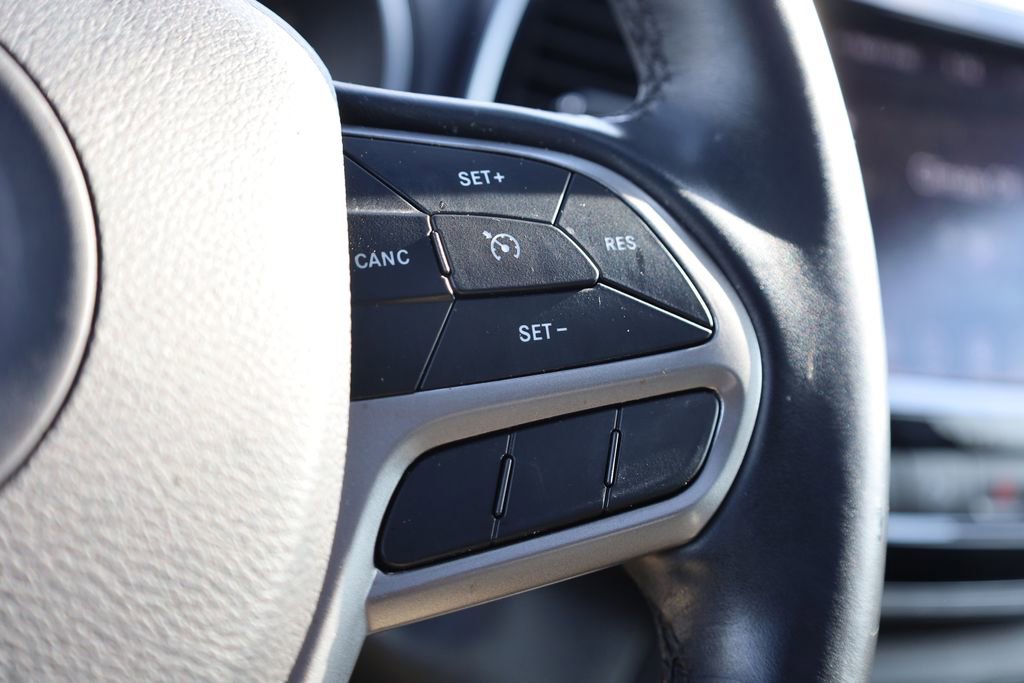 Used 2020 Jeep Cherokee High Altitude image 21