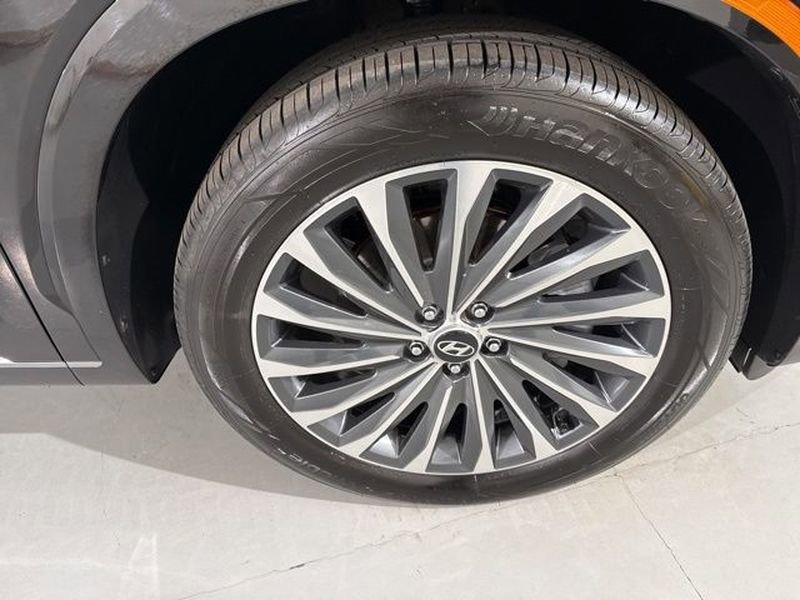 Used 2025 Hyundai Palisade Calligraphy image 17