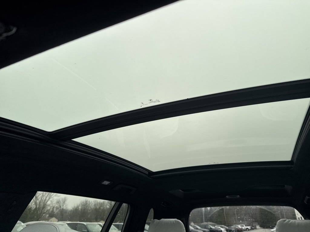 Used 2023 BMW X7 xDrive40i w/ Premium Package image 19