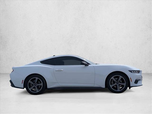 Used 2024 Ford Mustang Premium image 4