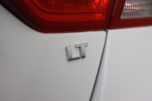 Used 2015 Chevrolet Impala LT FWD image 22