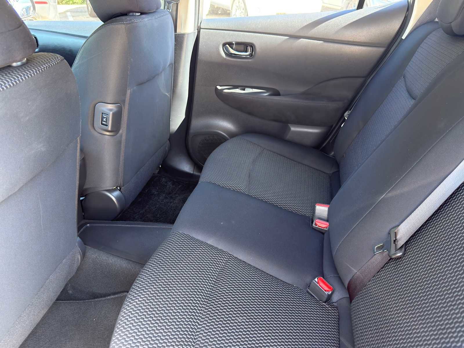 Used 2013 Nissan Leaf S w/ Charger Pkg FWD image 25