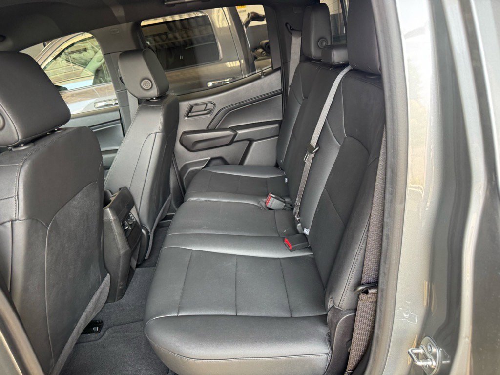 Used 2024 Chevrolet Colorado Trail Boss w/ Advanced Trailering Package image 10