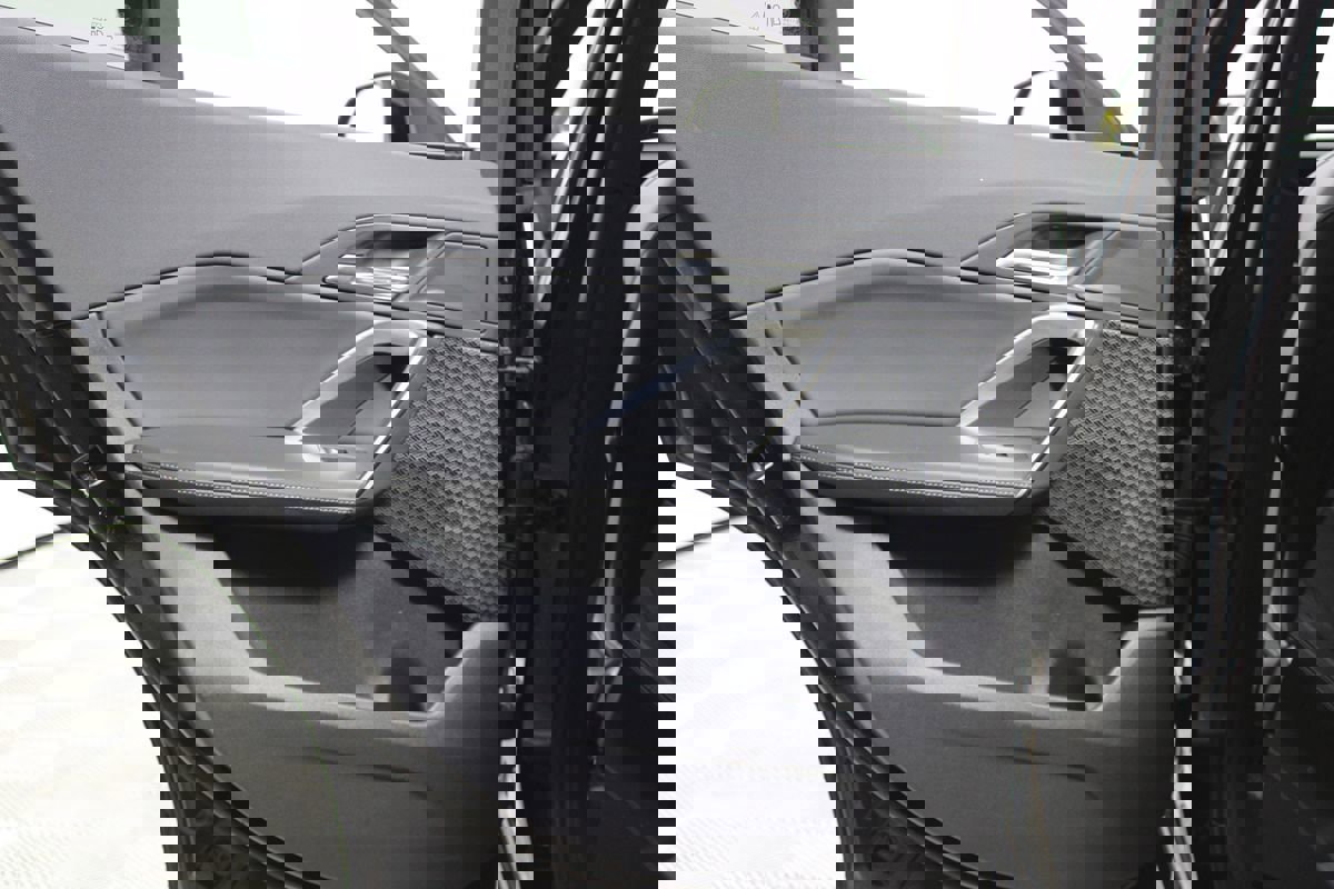 Used 2025 BMW X2 xDrive28i image 34