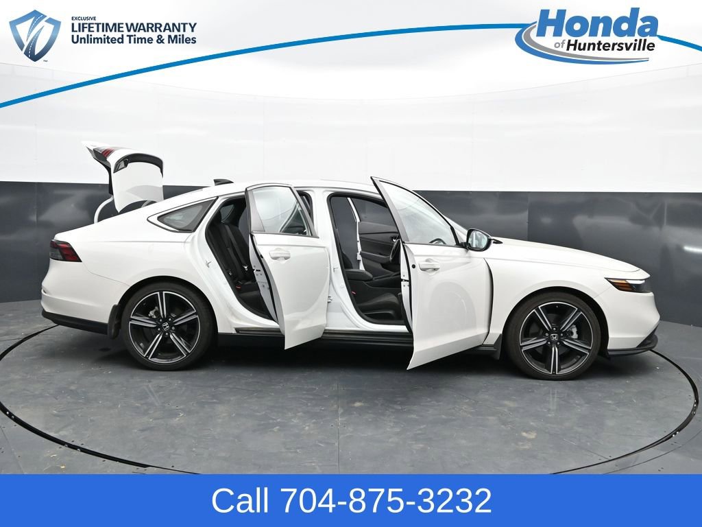 Used 2023 Honda Accord Sport image 30