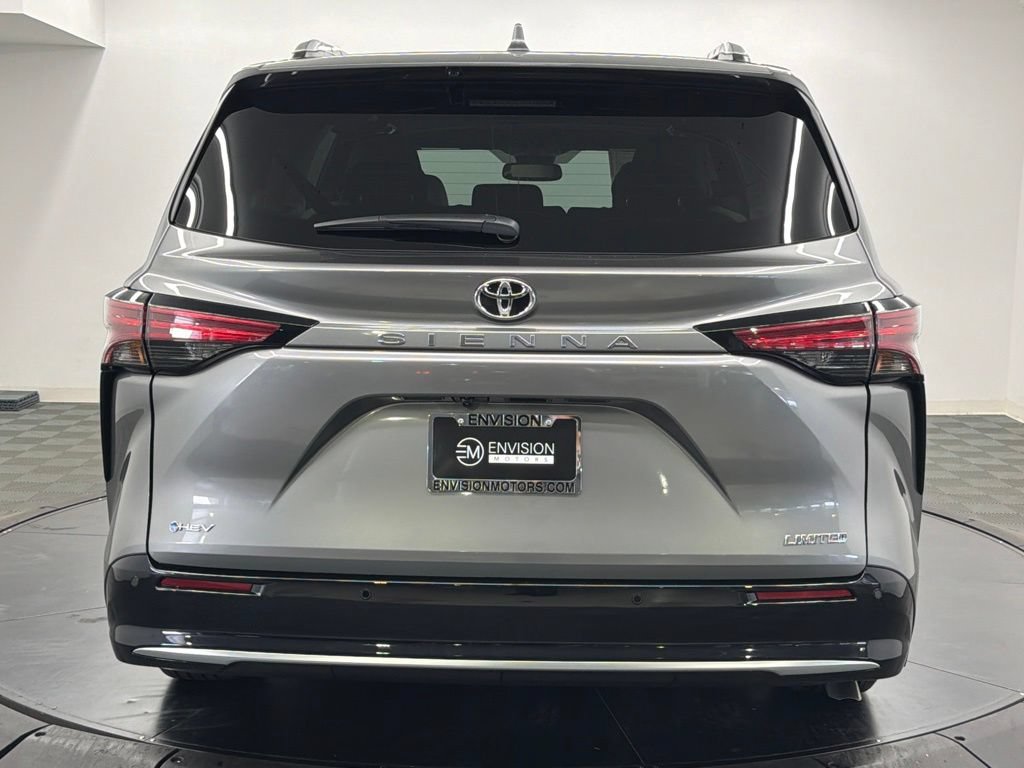 Certified 2026 Toyota Sienna Limited FWD image 11