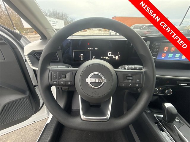 Used 2025 Nissan Kicks S image 14