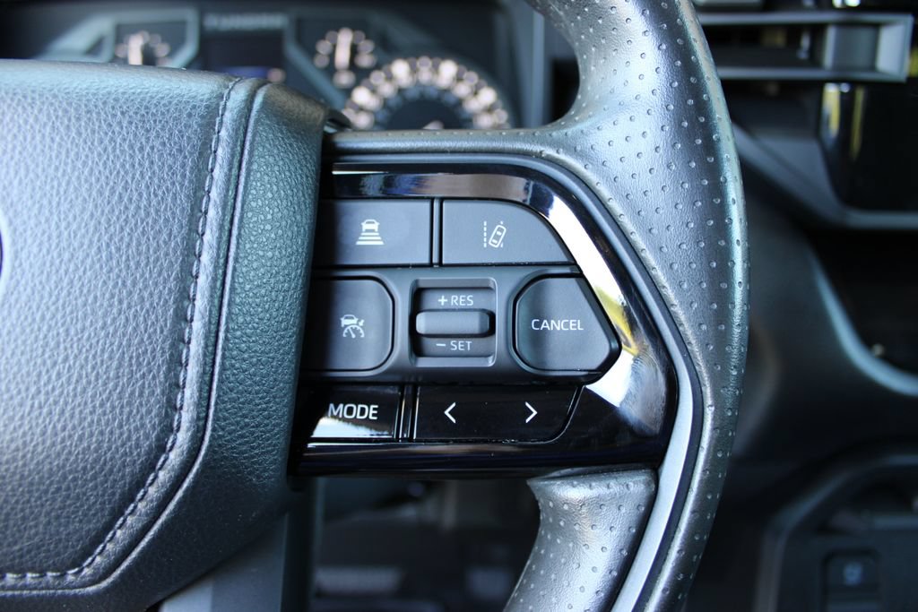 Used 2023 Toyota Tundra SR5 w/ SR5 Convenience Package AWD/4WD image 17