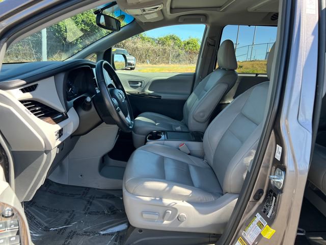 Used 2015 Toyota Sienna XLE Premium AWD/4WD image 15
