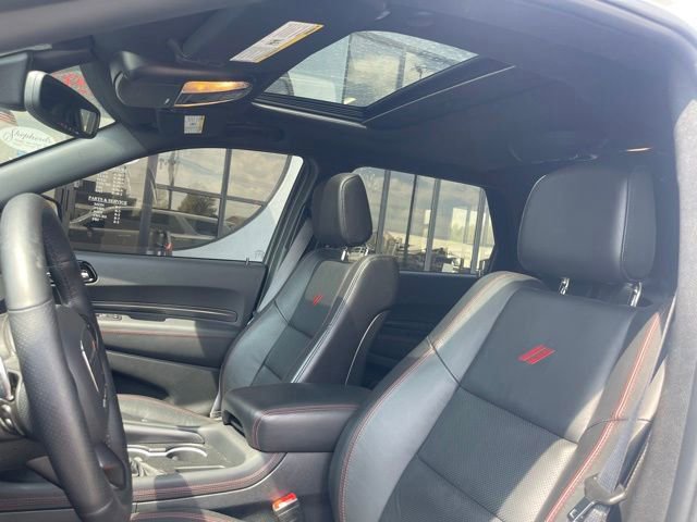 Used 2023 Dodge Durango R/T w/ Tow 'N Go Package AWD/4WD image 26