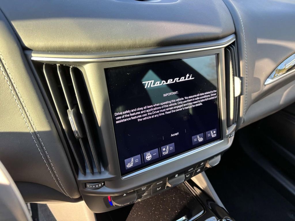 New 2023 Maserati Levante Modena image 36