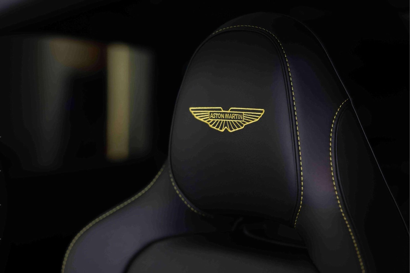 New 2025 Aston Martin DBX 707 image 14