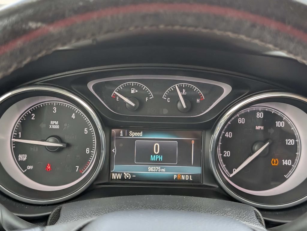 Used 2020 Buick Envision Essence FWD image 27