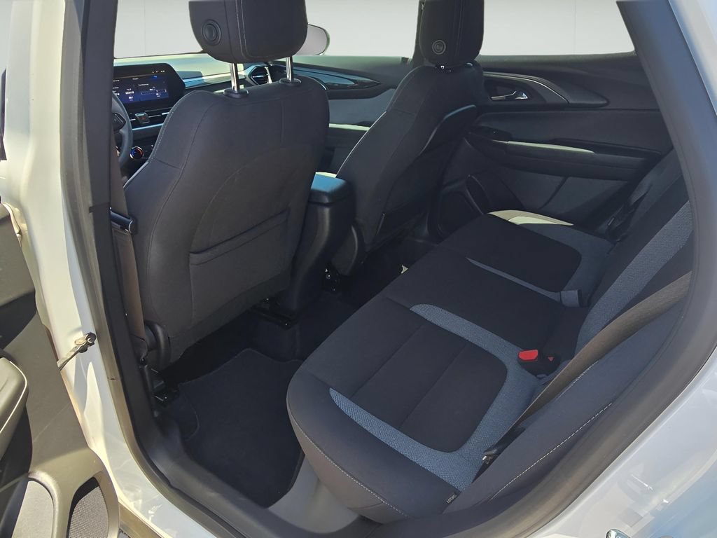 Used 2025 Chevrolet TrailBlazer LT AWD/4WD image 26