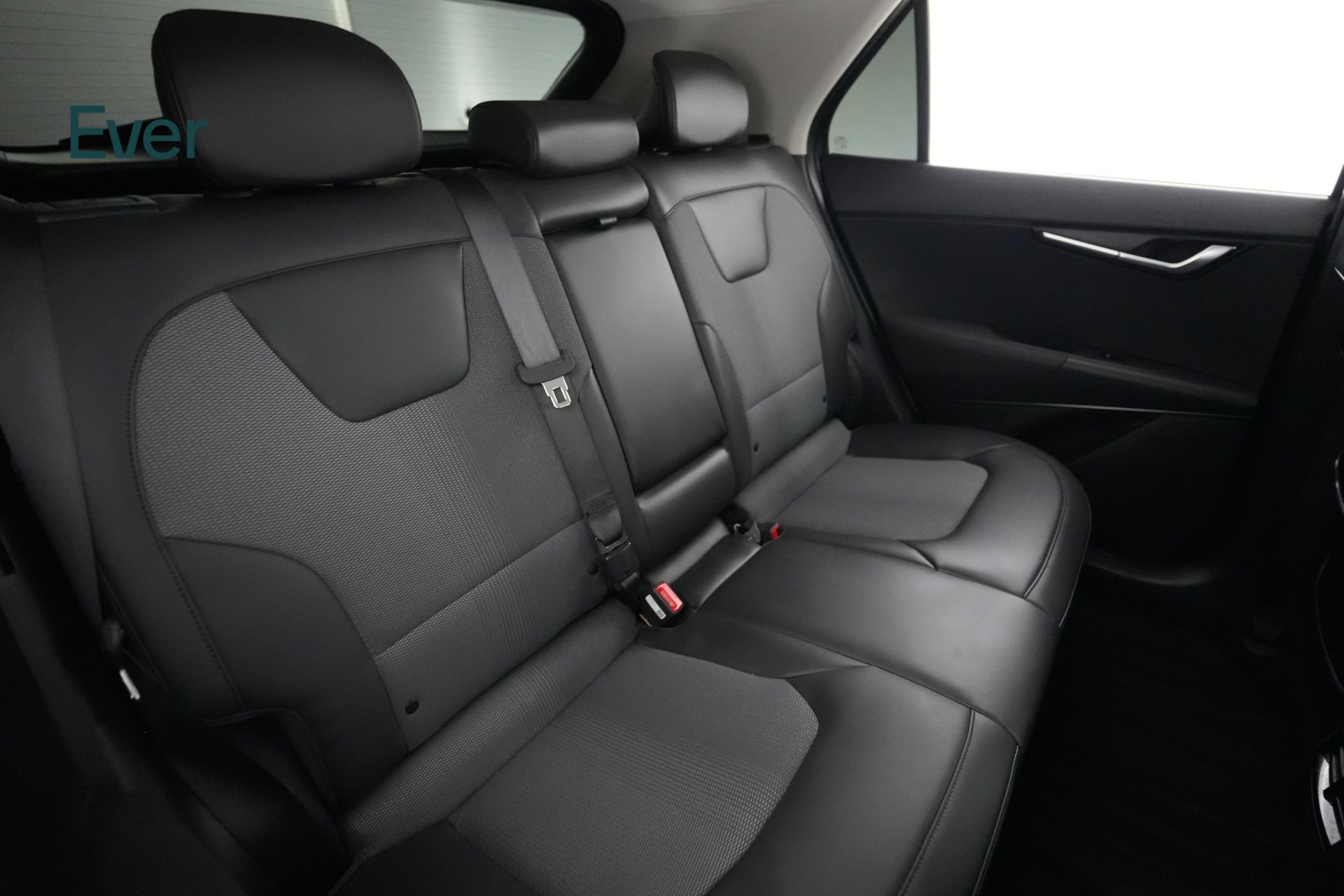 Used 2025 Kia Niro Wind FWD image 5
