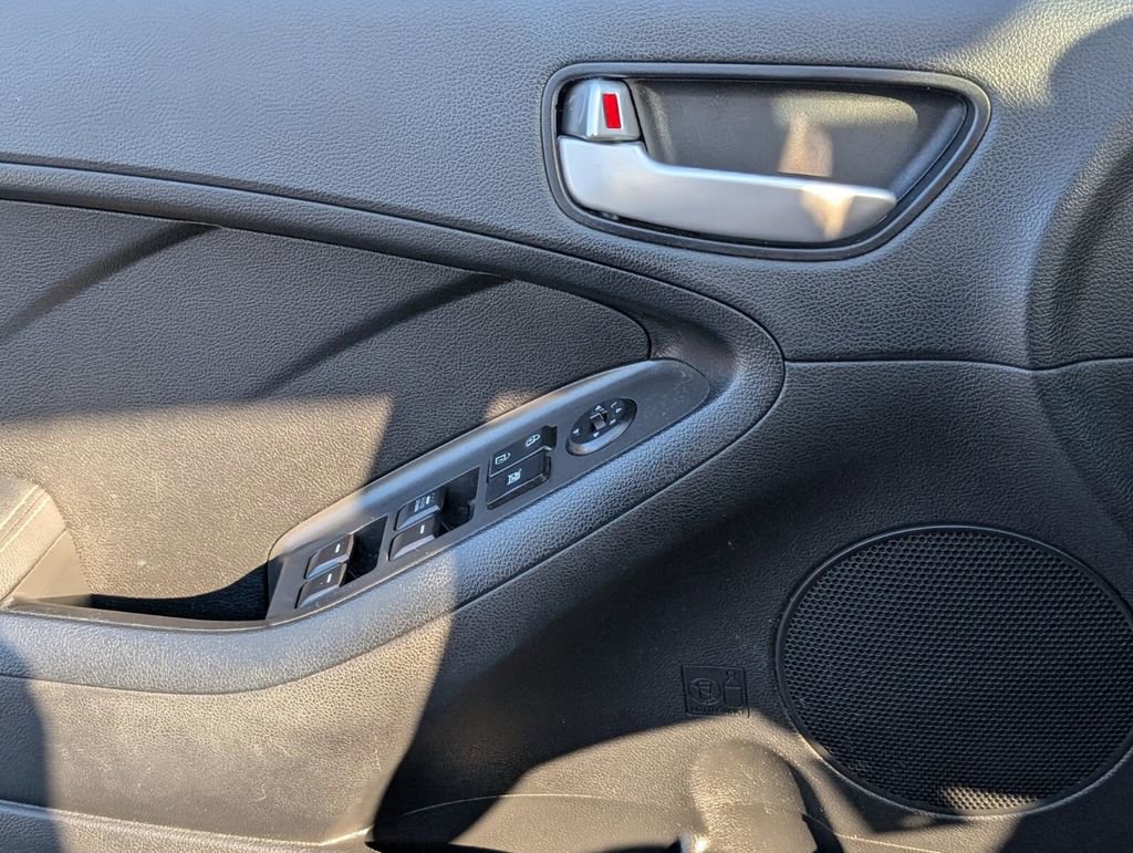 Used 2018 Kia Forte LX w/ LX Popular Package image 26