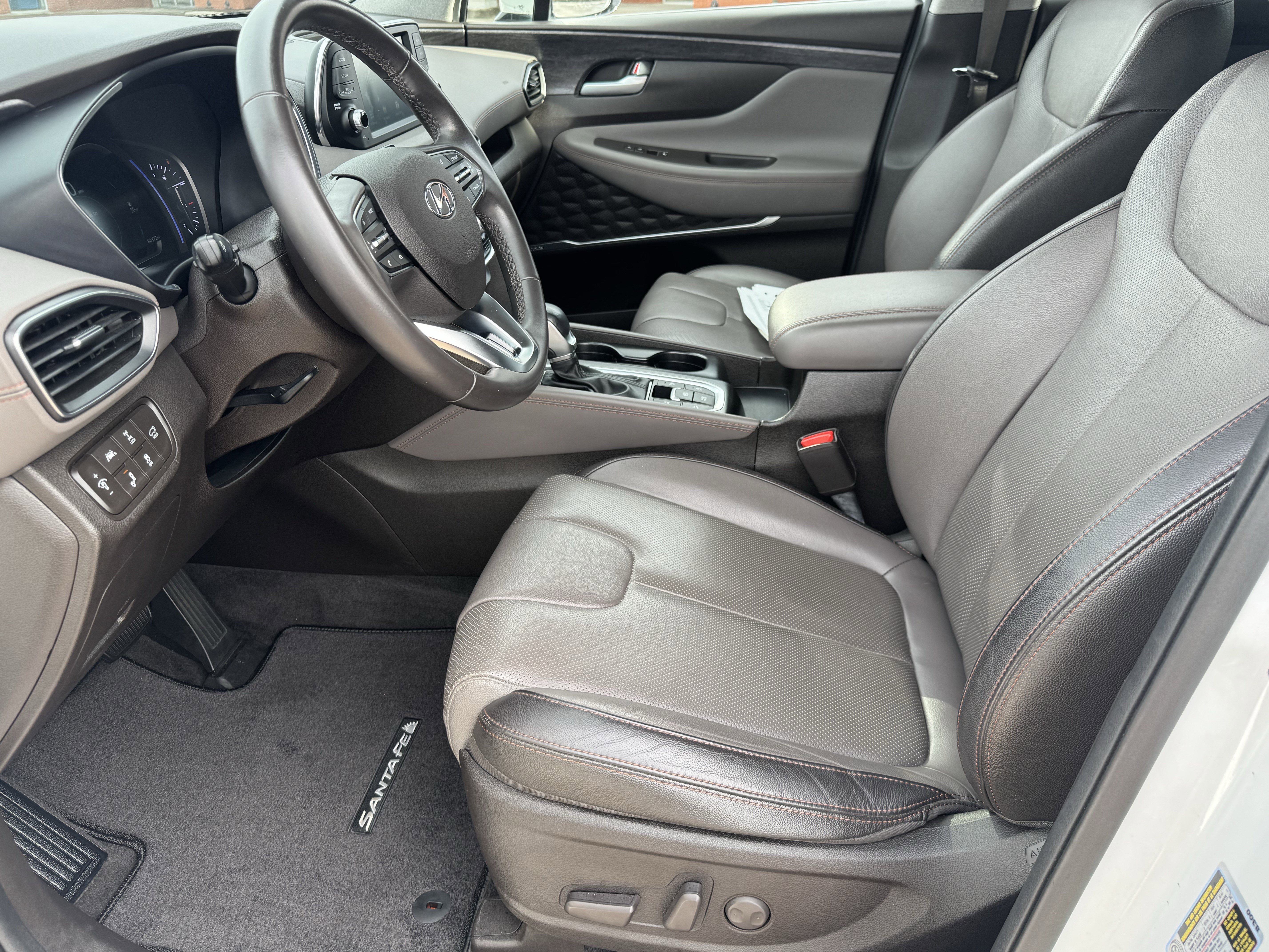 Used 2019 Hyundai Santa Fe Limited image 10