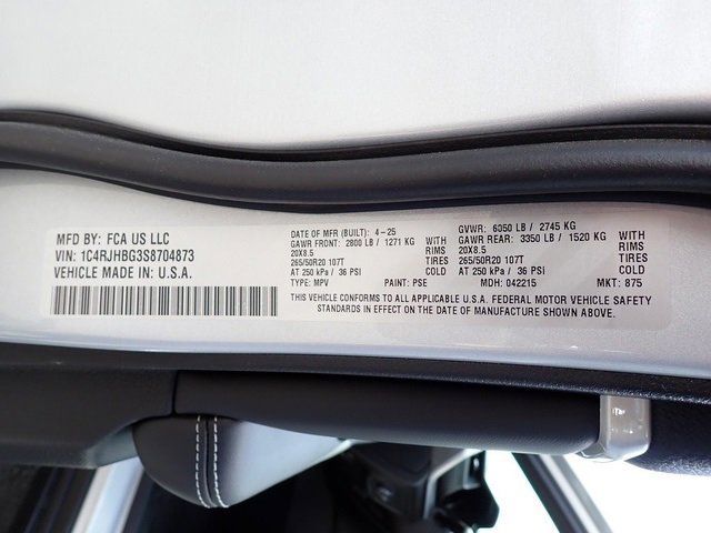 New 2025 Jeep Grand Cherokee Limited image 16