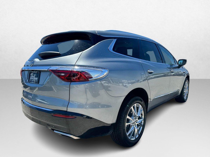 Used 2023 Buick Enclave Essence w/ Experience Buick Package AWD/4WD image 5