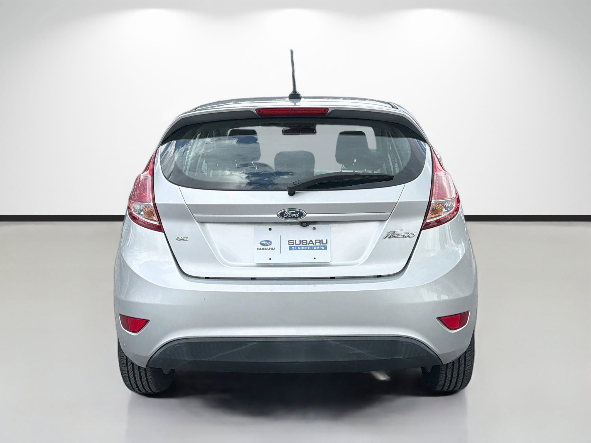 Used 2018 Ford Fiesta SE FWD image 4