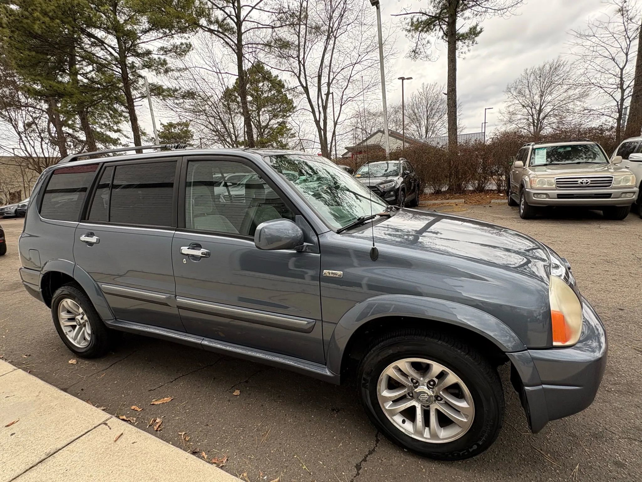 Used 2004 Suzuki XL7 LX image 5