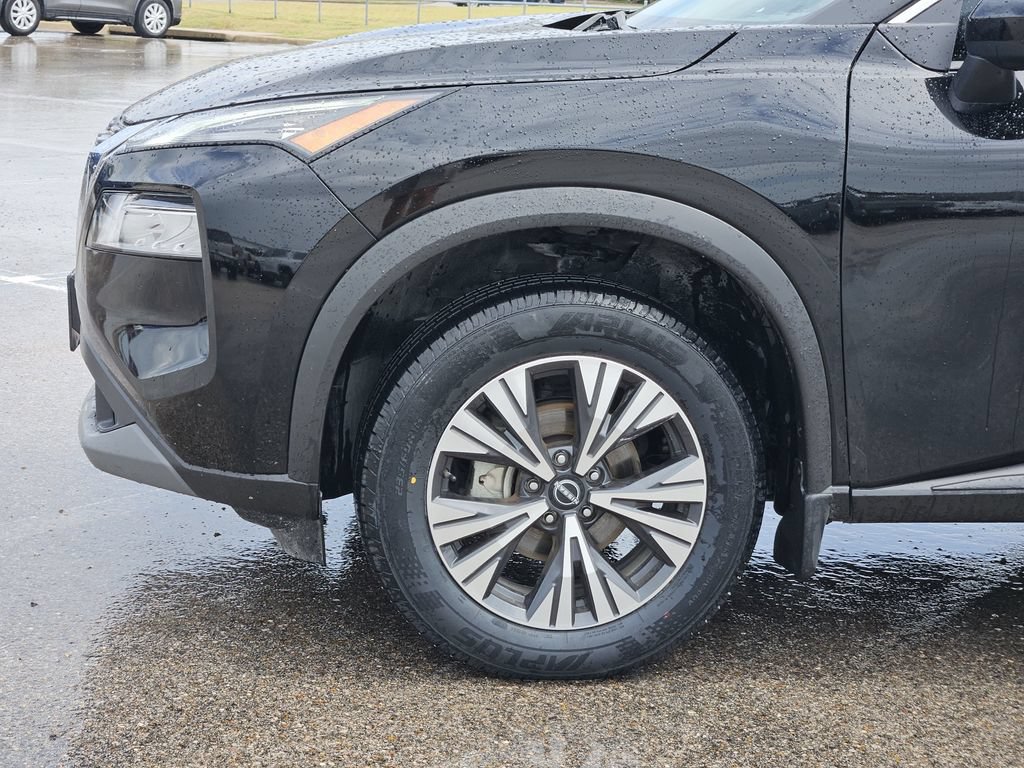 Certified 2023 Nissan Rogue SV FWD image 6
