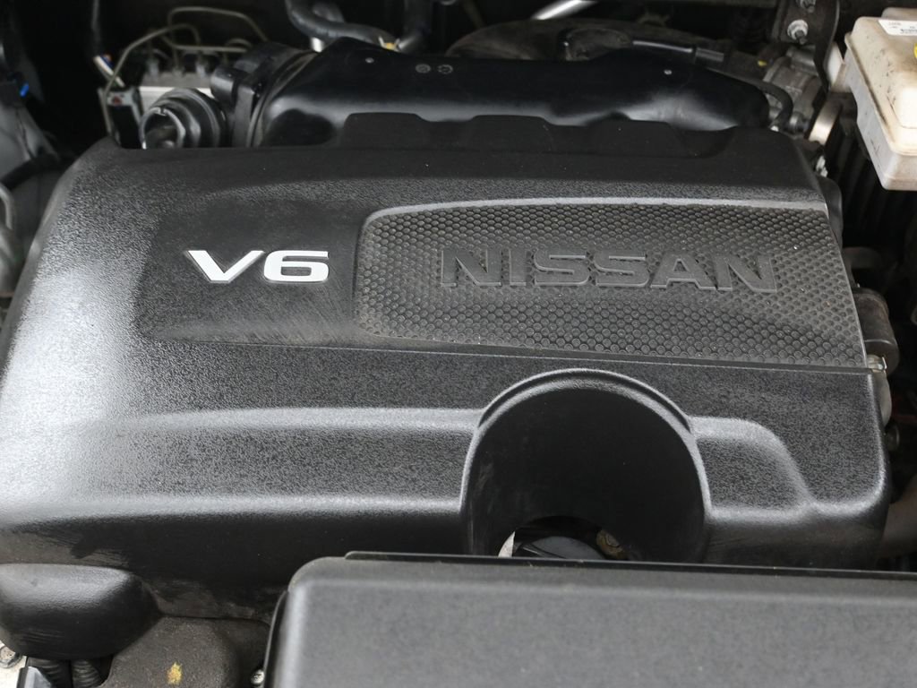 Used 2023 Nissan Pathfinder SL w/ Black Appearance Package image 44