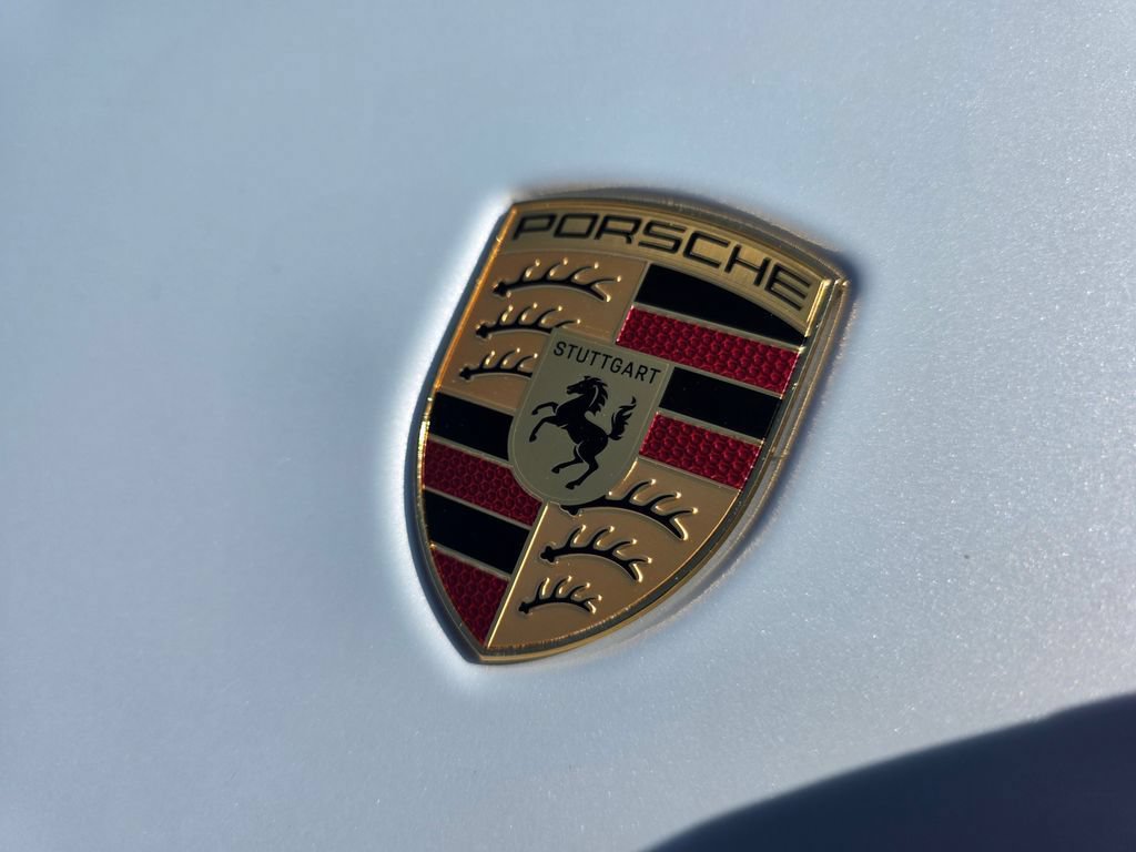 Used 2026 Porsche 911 Carrera GTS RWD image 32