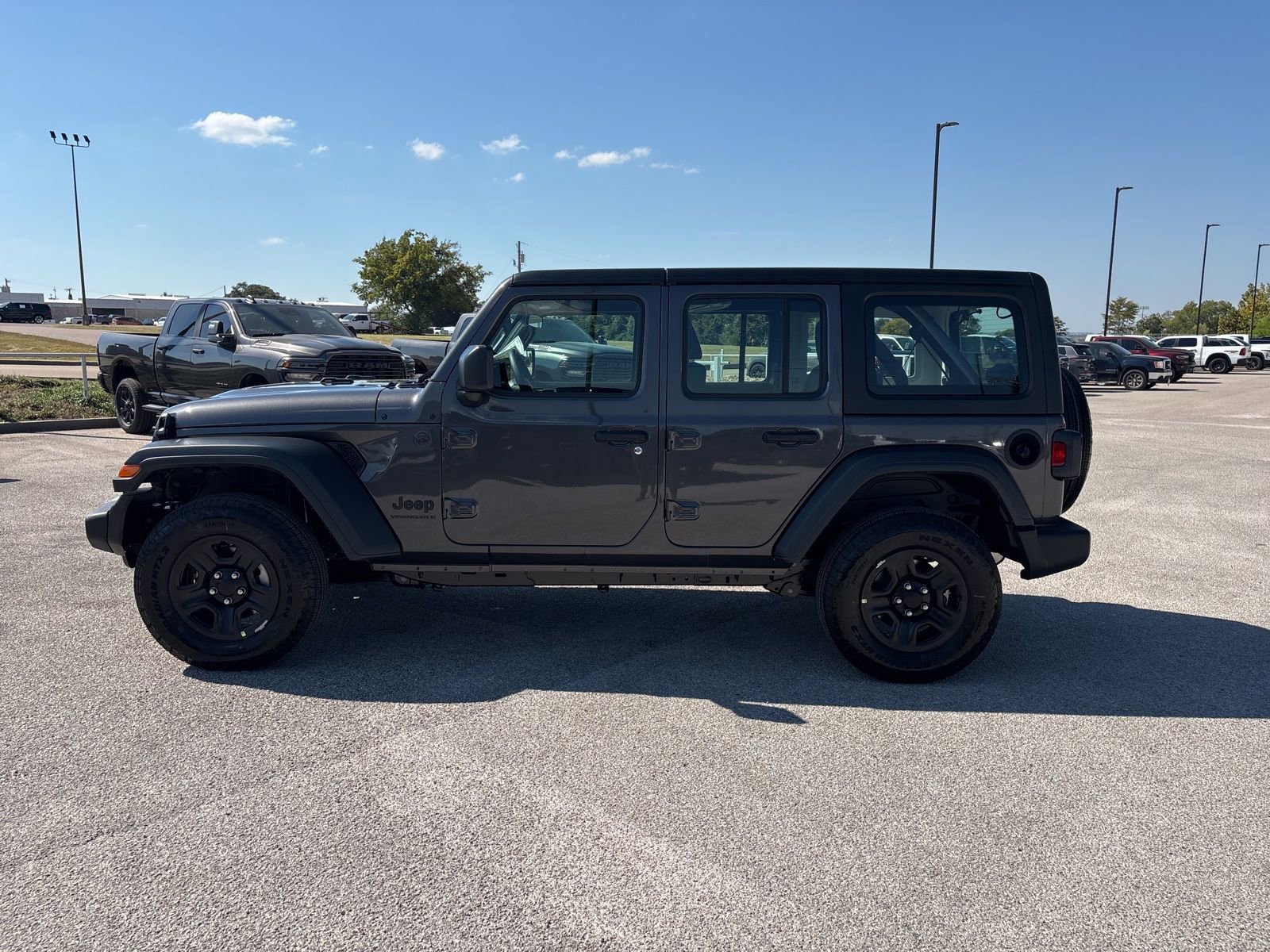 New 2026 Jeep Wrangler Unlimited Sport AWD/4WD video 2