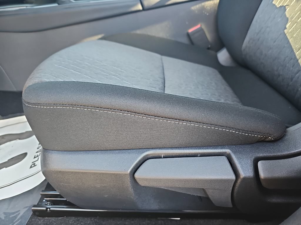 New 2026 Nissan Sentra SV w/ SV Convenience Package FWD image 32