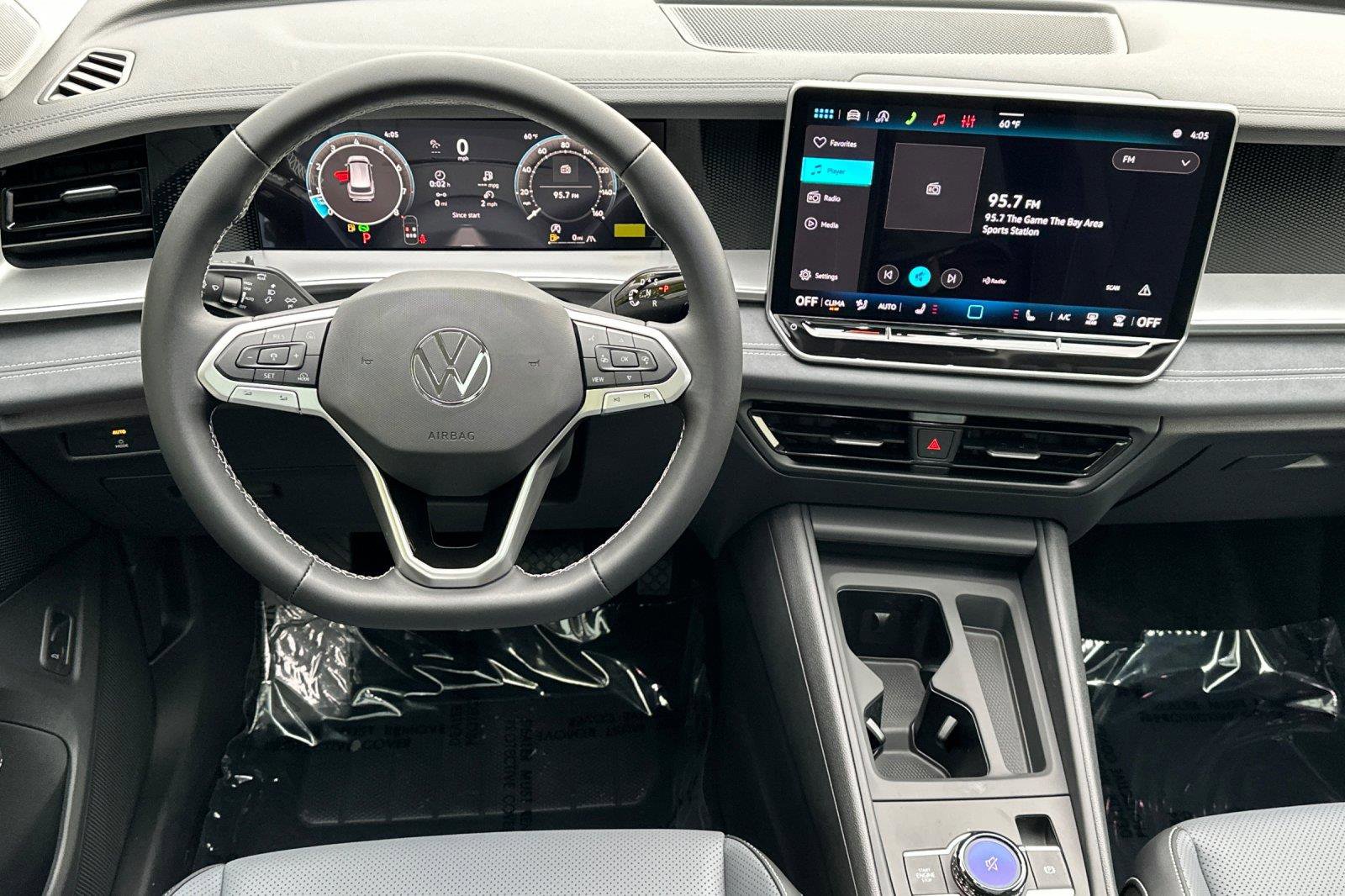 New 2026 Volkswagen Tiguan SE image 13