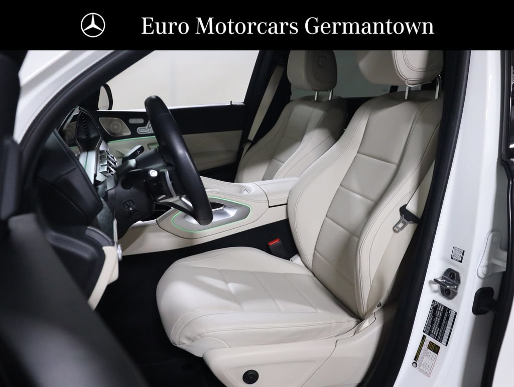 Used 2025 Mercedes-Benz GLS 450 4MATIC w/ AMG Line Exterior image 42
