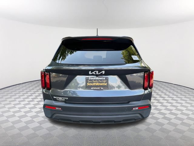 Used 2023 Kia Sorento LX FWD image 6
