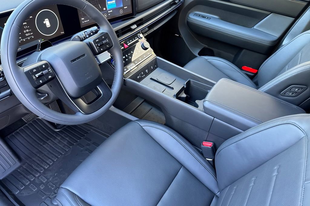 New 2025 Hyundai Santa Fe Calligraphy image 8