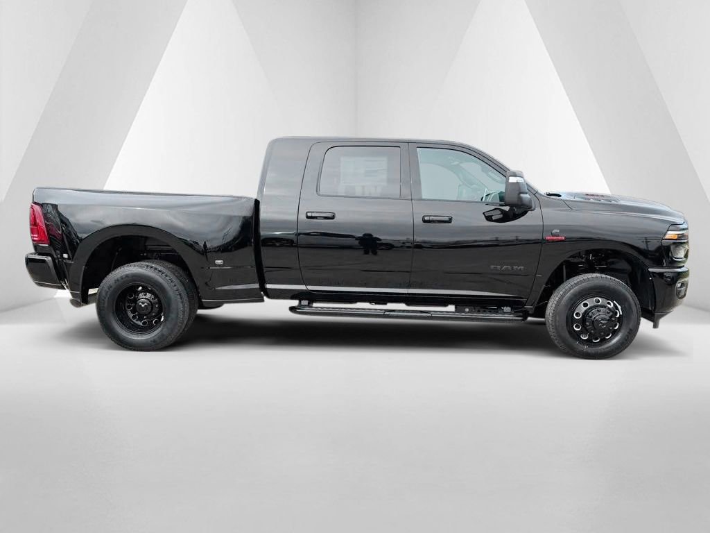 New 2026 RAM 3500 Laramie AWD/4WD image 8