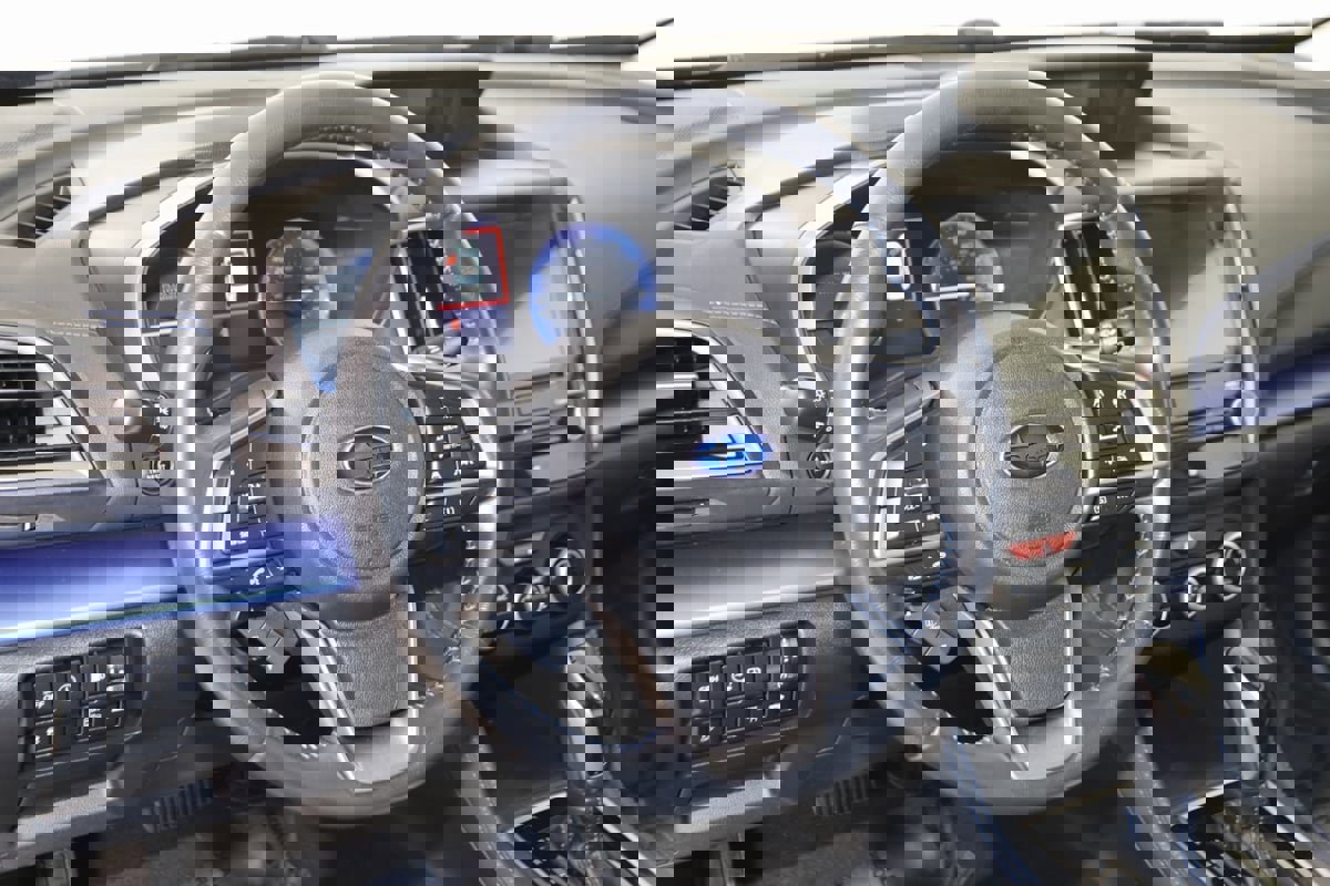 Used 2023 Subaru Crosstrek Hybrid image 6