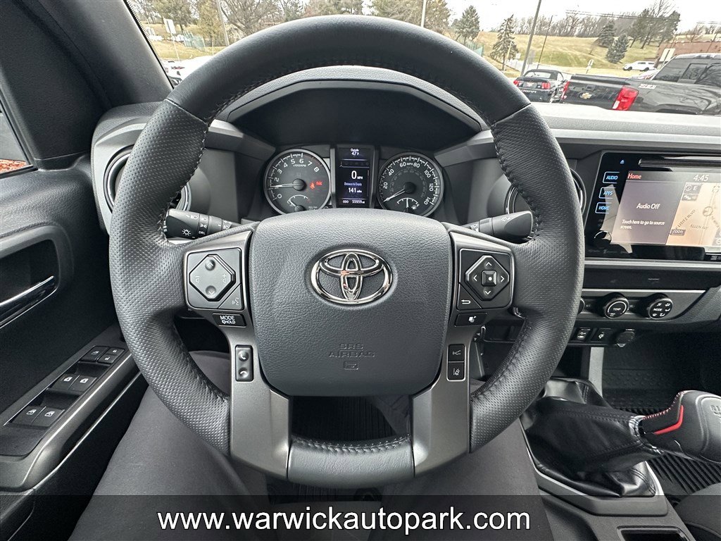 Used 2019 Toyota Tacoma TRD Sport AWD/4WD image 5