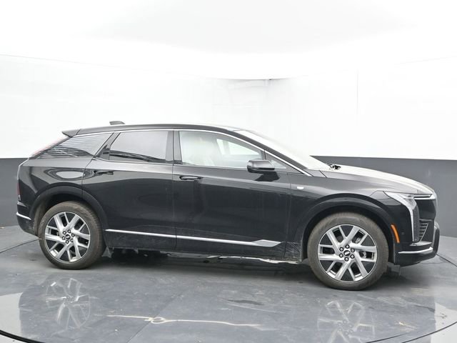 New 2025 Cadillac Optiq Luxury 1 w/ LPO, Floor Liner Package image 11