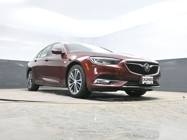 Used 2018 Buick Regal Essence w/ Driver Confidence Package #1 image 43