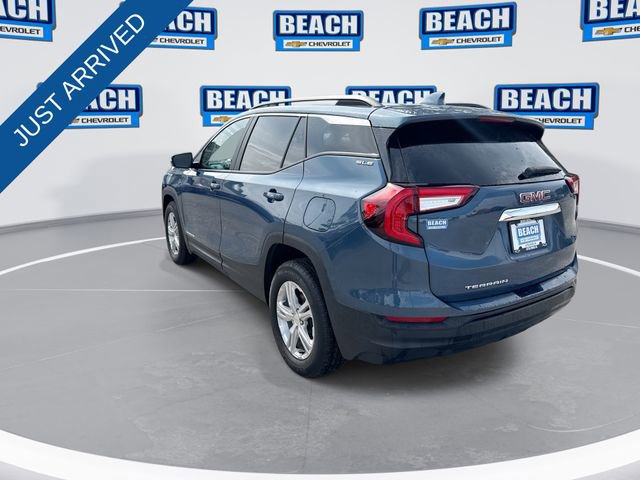 Used 2024 GMC Terrain SLE w/ Driver Convenience Package image 6
